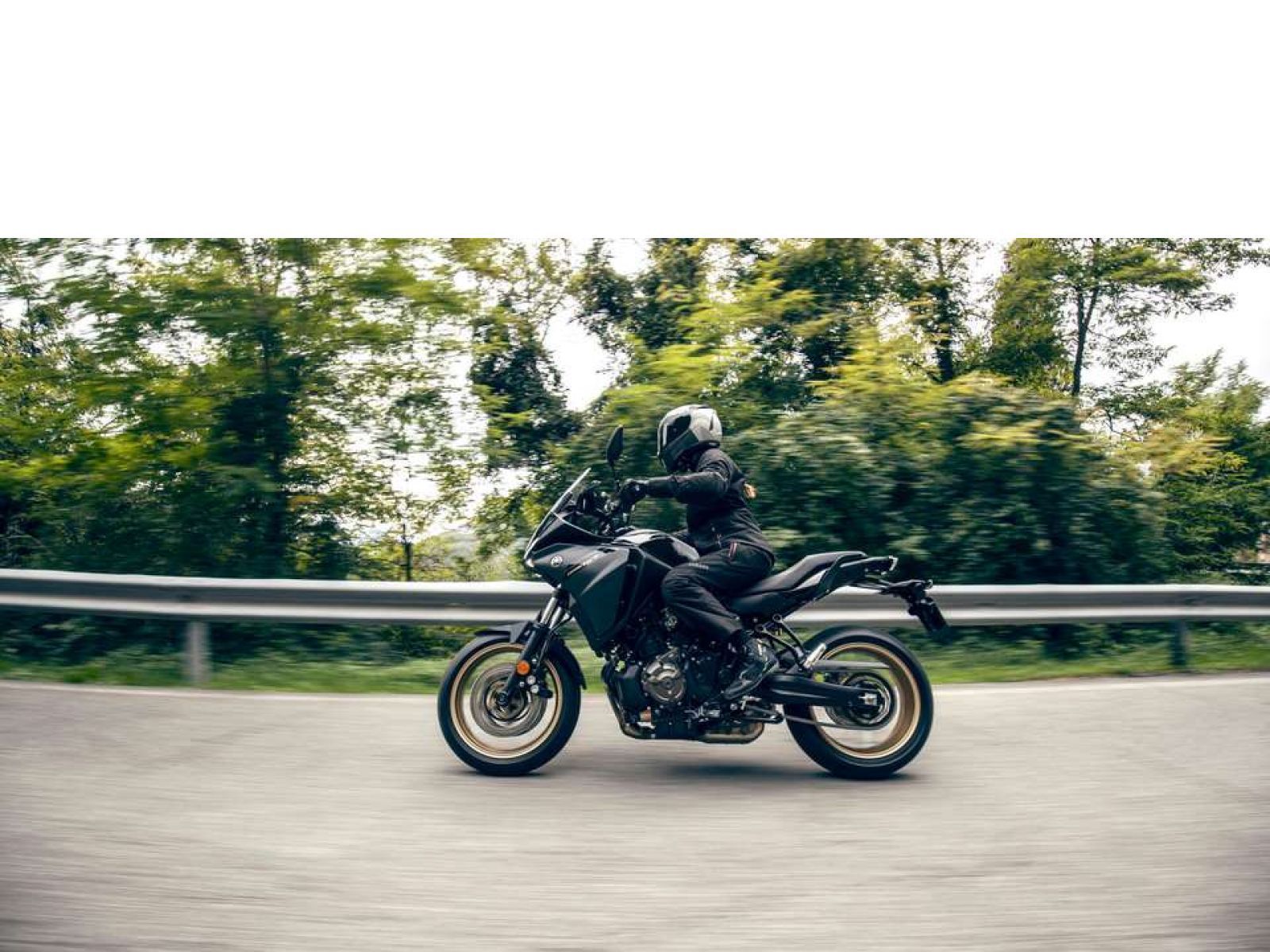 Мотоцикл YAMAHA Tracer 7 (Midnight Black) 2024